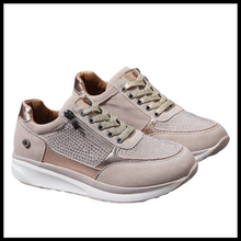 Load image into Gallery viewer, Zapatillas con cuña y cristales strass
- Ozerty